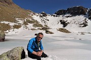 Al Monte Campo e Laghetto di Pietra Quadra da Capovalle-Caprini il 6 apr. 2017